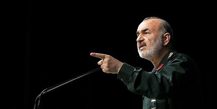 فرمانده سپاه: آمریکایی ها بدانند هرکس در ماجرای ترور سردار سلیمانی نقش داشته را میزنیم؛ این یک پیام جدی است