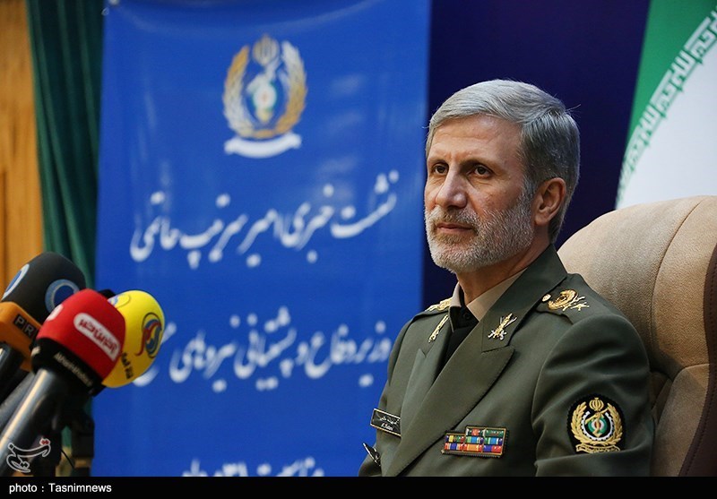 وزیر دفاع در گفت‌وگو با تسنیم: ‌موشک‌های “شهید سلیمانی” و “ابومهدی” ‌نیروهای مسلح را توانمندتر کرد/ همچنان در حال افزایش ‌توان موشکی ایران هستیم