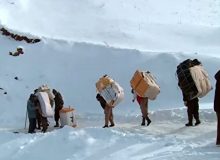 آیا سفره نان کولبران پر برکت می‌شود؟/ وعده های جدید برای حمایت از مرزنشینان