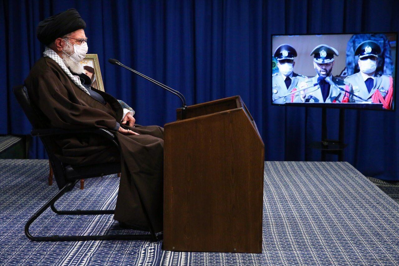 رهبر انقلاب: امنیت نباشد عدالت هم مختل خواهد شد/ نیروهای مسلّح در ماجرای کرونا و کمک‌های معیشتی حقیقتاً در میدان‌اند