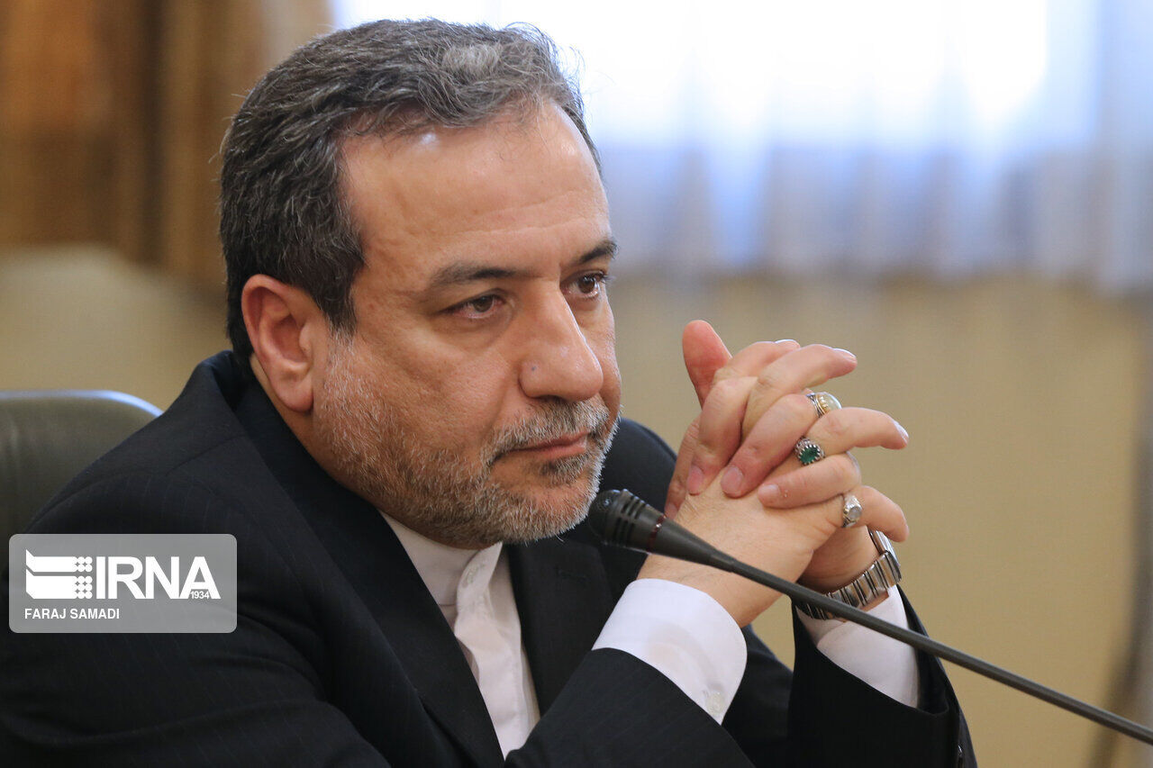 عراقچی: نه از ماندن ترامپ وحشت‌زده می‌شویم و نه از آمدن بایدن ذوق زده