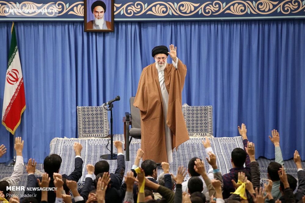 رهبر انقلاب:مذاکره با آمریکا هیچ نتیجه‌ای ندارد چون قطعا هیچ امتیازی نمی‌دهند