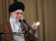 رهبر انقلاب: امیدواریم رئیس‌جمهور به آغوش ملت بازگردد