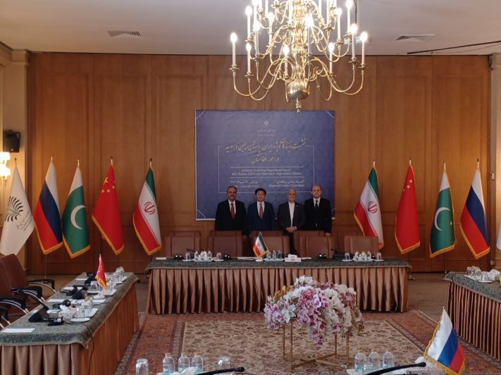 عدم حضور طالبان در نشست تهران؛ «رویگردانی از منطقه و افتادن به آغوش غرب؟