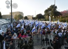 تظاهرکنندگان صهیونیست خیابان‌های بیت‌المقدس را بستند؛ انتخابات زودهنگام خواست معترضان