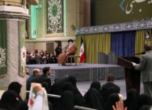 رهبر انقلاب: ملت ایران هرکس که مزدوری آمریکا را کند،لگدمال خواهد کرد