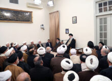 رهبر انقلاب: حوزه علمیه وام‌دار آیت‌الله جوادی آملی است