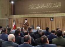 رهبرانقلاب: راهپیمایی ۲۲ بهمن پیام اتحاد ملت ایران به تهدیدهای احمقانه دشمن بود