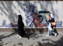 چرا ایران نسبت به مذاکره با آمریکا بی‌اعتماد است؟