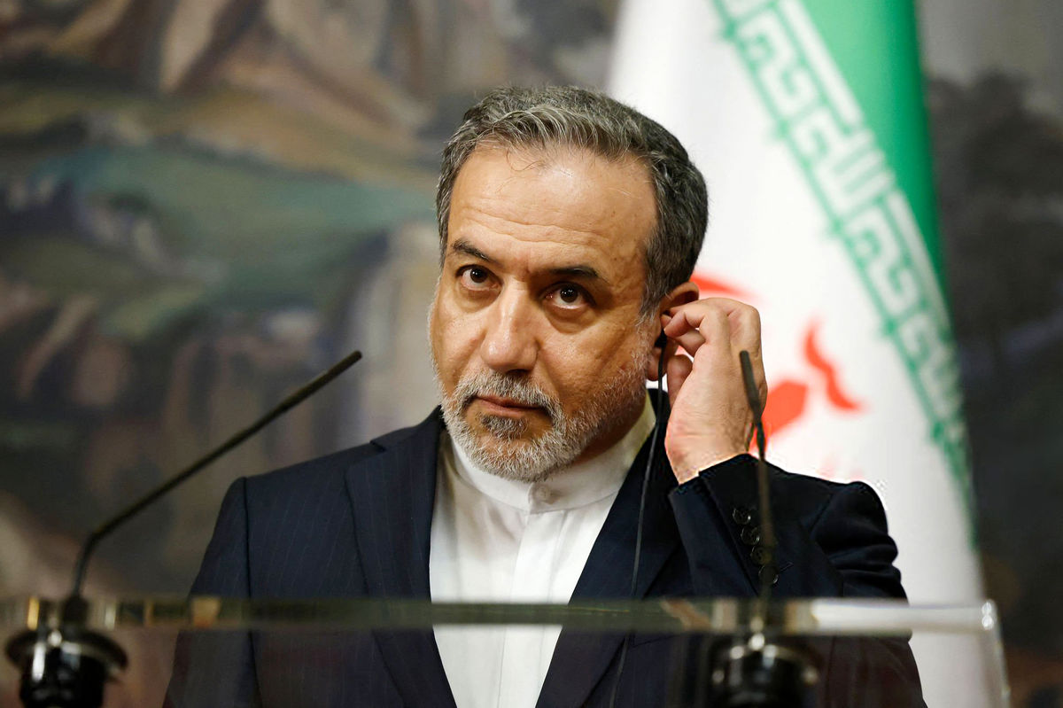 پاسخ توئیتری عراقچی به اظهارنظر برخی مقامات آمریکایی/ از لفاظی‌های تحریک‌کننده چیزی جز نابود کردن شانس موفقیت حاصل نمی‌شود