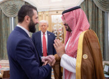 فراتر از رژه شترها و معاملات تریلیون دلاری؛ قمار بزرگ ترامپ و زلزله ژئوپلیتیکی خاورمیانه