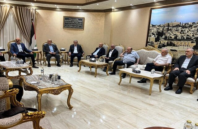 پشتپرده نشستهای فلسطینی در قاهره زیر سایه اختلاف بر سر سلاح مقاومت