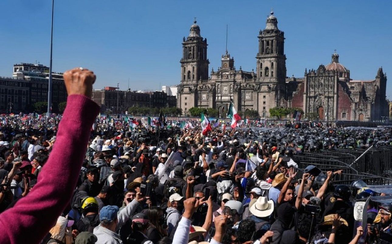 به رهبری نسل Z؛ مکزیکیها علیه سیاستهای امنیتی رئیس جمهور کشورشان تظاهرات کردند