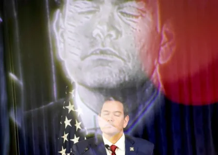 مردی که سرنوشت دو جنگ در دستان اوست؛ بازی جانشینی ترامپ عوض می‌شود؟