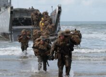 پولیتیکو: ایالات متحده در حال حاضر توان لازم برای حمله زمینی به ونزوئلا را ندارد