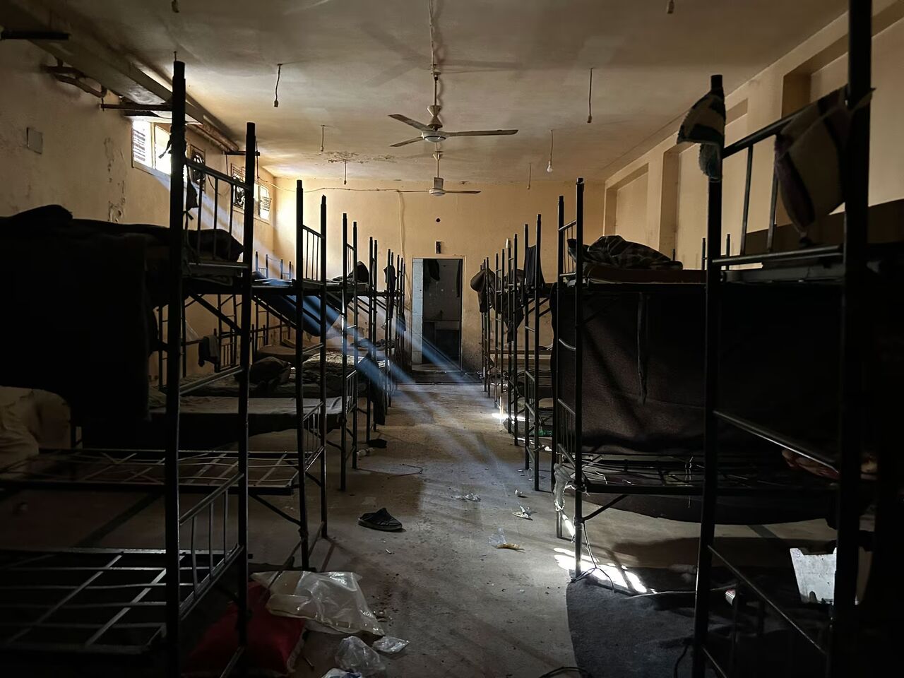 روایت رویترز از موج دستگیری‌های بدون اتهام در سوریه؛ زندان ها پر شده است