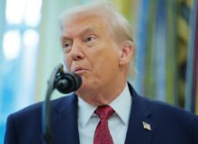 بلومبرگ: برگ برنده ترامپ نقطه ضعف او شد