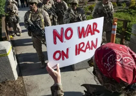 میدل ایست: هر لحظه امکان وقوع جنگ وجود دارد