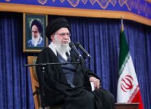 رهبر انقلاب:درمقابل جنگ نرم دشمن بیتفاوت نباشیم/باهمراهی مردم دشمن را به زانو در میآوریم