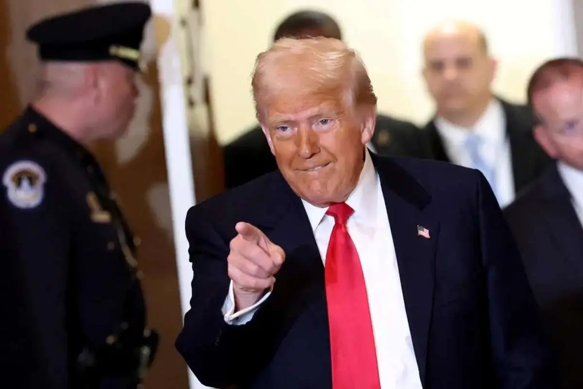 نیویورک‌تایمز: ترامپ را بشناسید؛ یک دیوانه‌ چپاولگر