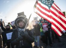 آمریکا در آستانه جنگ داخلی؟