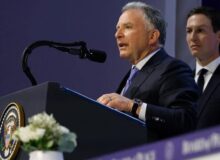 قمار ترامپ بر سر دیپلماسی با سپردن دو مذاکرات فشرده به کوشنر و ویتکاف