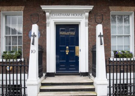 روایت اندیشکده انگلیسی از دیپلماسی منطقه برای مهار ماجراجویی آمریکا علیه ایران