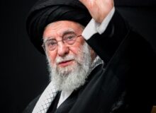 هیات دولت در پی شهادت رهبر معظم انقلاب ۴۰ روز عزای عمومی و ۷ روز تعطیل اعلام کرد