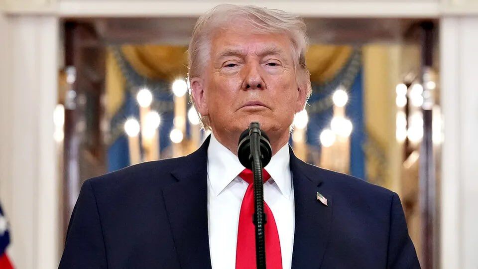 تهدید ترامپ به دلیل خشم وی از بسته بودن تنگه هرمز است