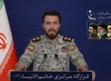 به دلیل حفظ جان خانواده کارکنان کشتی ایرانی، عملیات علیه متجاوزان آمریکایی به تعویق افتاد