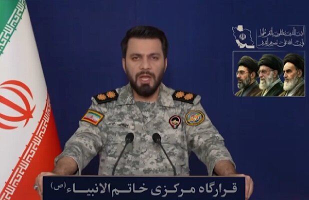 به دلیل حفظ جان خانواده کارکنان کشتی ایرانی، عملیات علیه متجاوزان آمریکایی به تعویق افتاد