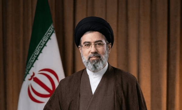 رهبر انقلاب: فصل نوین خلیج فارس و تنگه هرمز در حال رقم خوردن است