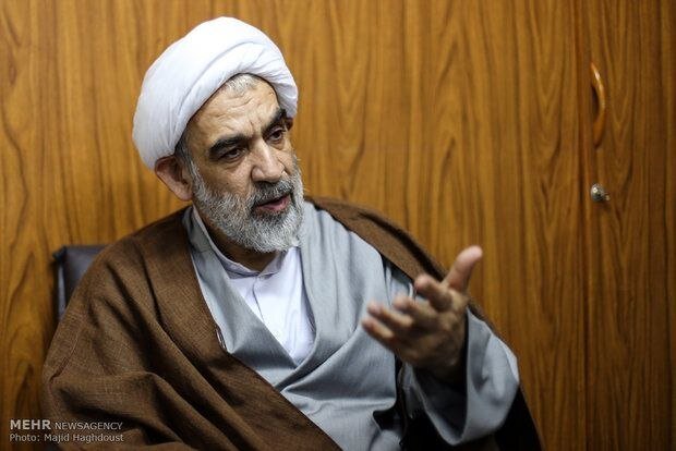 آیتالله سیدمجتبی خامنهای در سلامت کامل مشغول تدبیر امور هستند