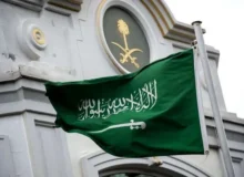 اکونومیست: عربستان خواستار تعویق حمله به ایران تا پایان حج شده است
