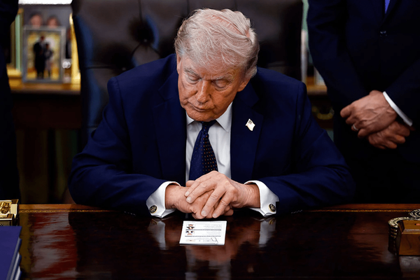 نیویورکتایمز: فشارهای ترامپ به ایران تأثیری بر توافق نداشت