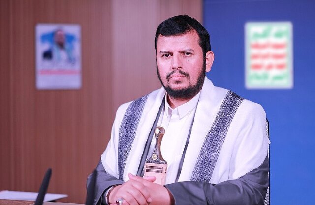 رهبر انصارالله: امت اسلامی از ثبات ایران در برابر دشمن درس بگیرد