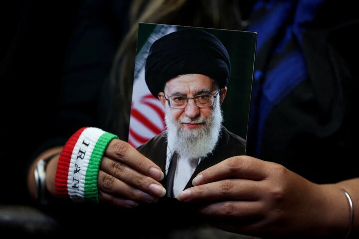 گزارش سیانان از رخداد ملی- منطقهای تشییع رهبر شهید انقلاب