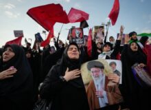 الجزیره: قدرت نمایی تهران در مراسم ۲۰ میلیونی وداع با رهبر شهید انقلاب