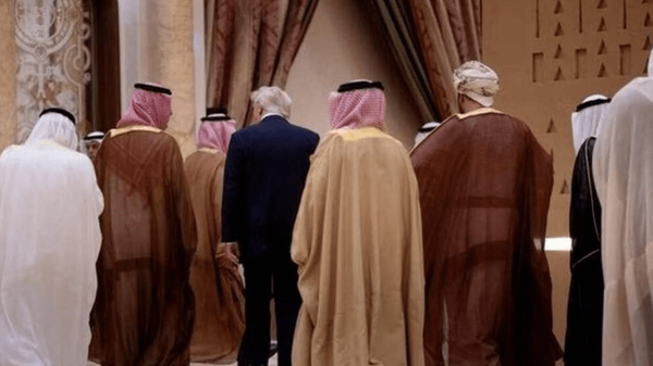شگفتزده شدن متحدان عربِ ترامپ از طرح عوارض تنگههرمز