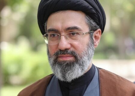 رهبر انقلاب: نقض تفاهم‌نامه بار دیگر نامعتبربودن امضای رئیس‌جمهور آمریکا را ثابت کرد