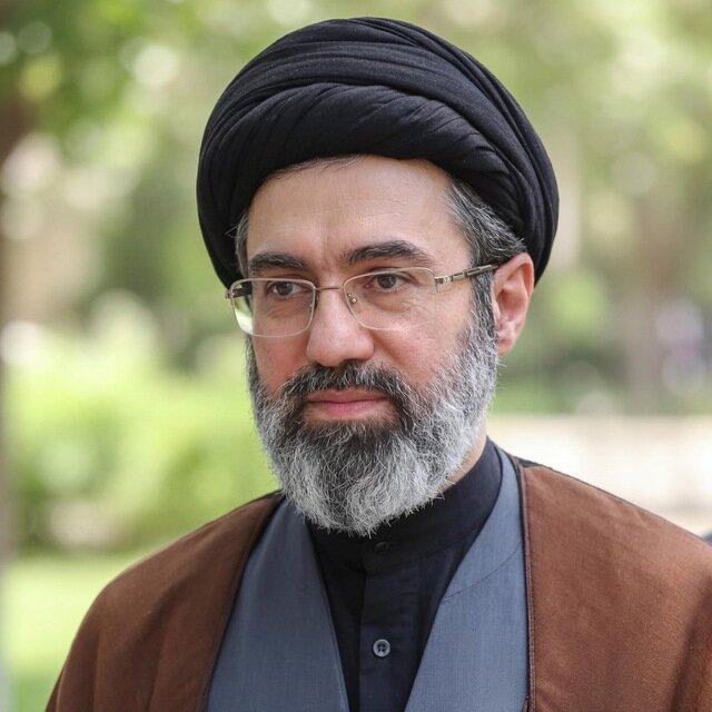 رهبر انقلاب: نقض تفاهمنامه بار دیگر نامعتبربودن امضای رئیسجمهور آمریکا را ثابت کرد