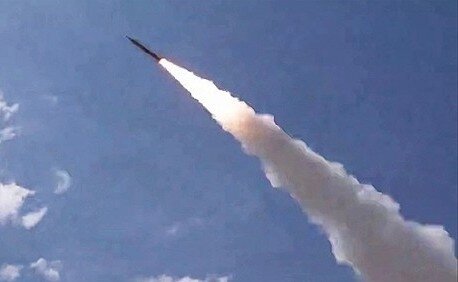اندیشکده آمریکایی: موشکهای «مانورپذیر» ایران سامانه پدافندی آمریکا را جا میگذارند