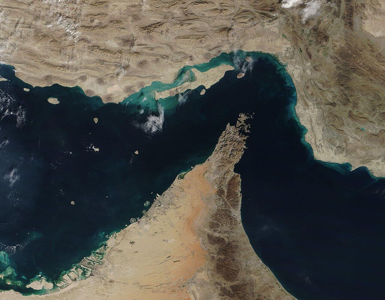 سیبیاس ادعا کرد : گفتوگوهای ایران و عمان درباره تنگه هرمز پیشرفت داشته است