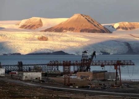 آیا مسیر دریایی جدید چین در قطب شمال می‌تواند جایگزین گلوگاه‌های خاورمیانه شود؟