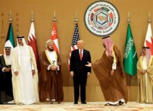 سران خلیج فارس برای تشویق به جنگ با ترامپ ملاقات می‌کنند یا برای صلح؟ / سی‌ان‌ان: کشورهای عربی از ادامه درگیری نگرانند و هم از عقب‌نشینی آمریکا