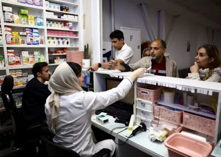 گزارش فایننشال تایمز از تاثیر تحریم‌ها و اقدامات خصمانه آمریکا بر بخش دارو و درمان ایران