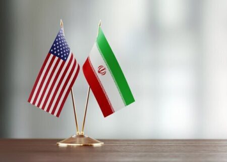 جنگ، تحریم یا مذاکره؛ احتمال کدام یک بیشتر است؟ / روزنه دیپلماسی در حال بسته شدن است