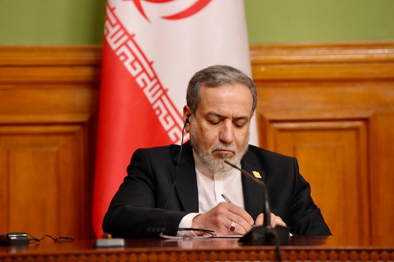 عراقچی با هشدار درباره بحران جهانی انرژی؛ تهران برنامه‌ای۷ روزه را برای بازگشایی تنگه هرمز ارائه کرد