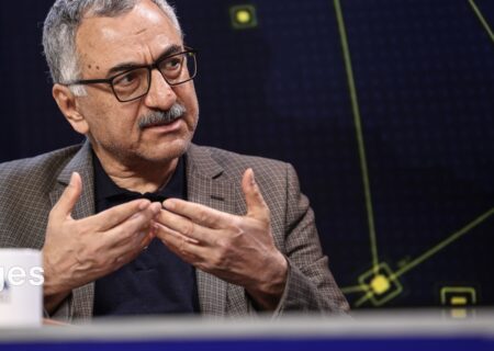 اقتصاد ایران ظرفیت عبور از فشارهای ناشی از جنگ را دارد/ بروکراسی مانع تصمیم‌گیری است